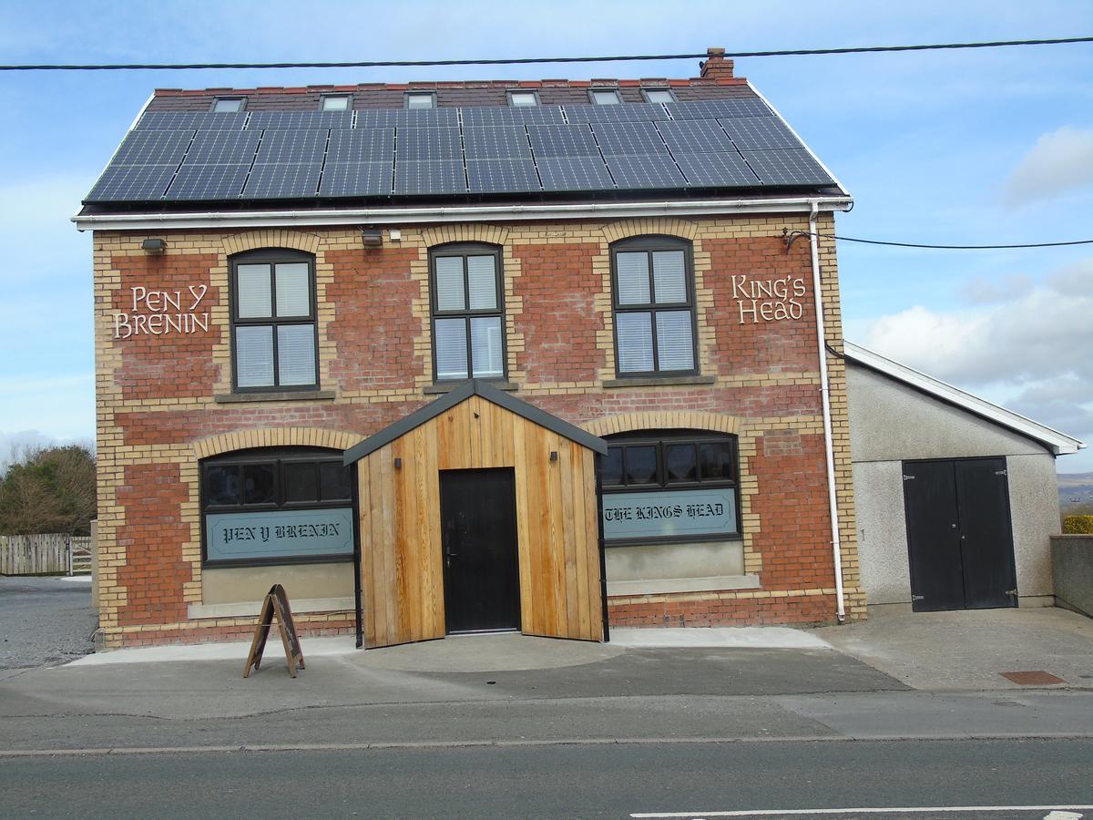 Kings Head Hotel Capel Hendre Exterior photo